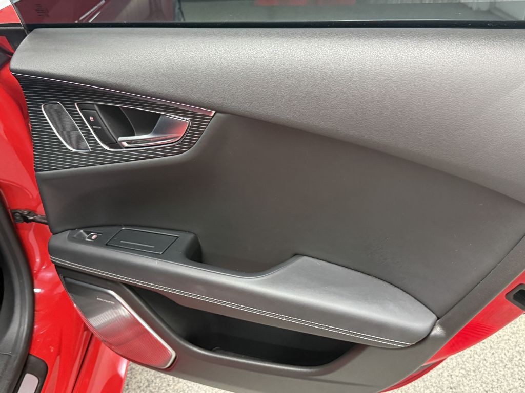 2014 Audi RS7 Image 37