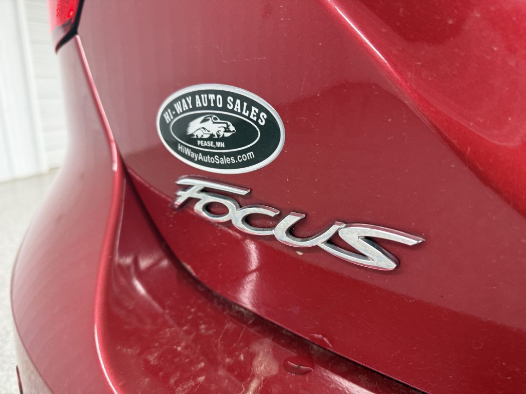 2012 Ford Focus Image 7