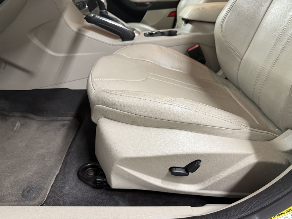 2012 Ford Focus Image 11