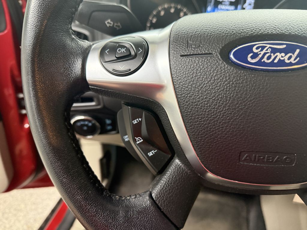 2012 Ford Focus Image 16
