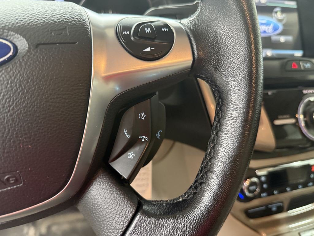 2012 Ford Focus Image 17