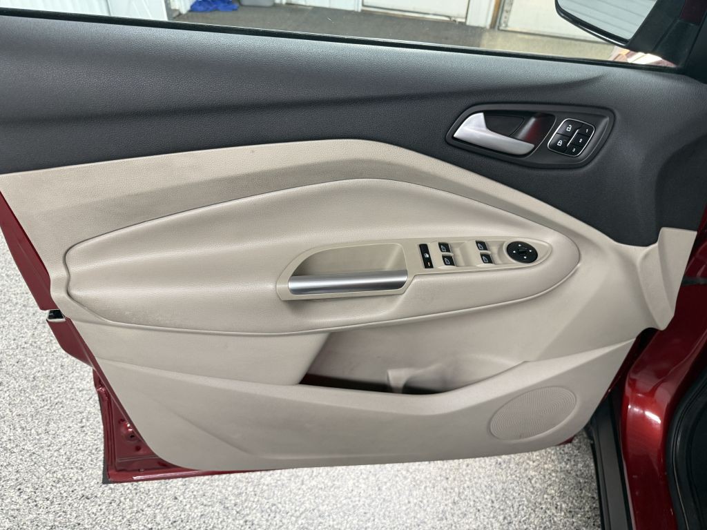 2017 Ford Escape Image 20