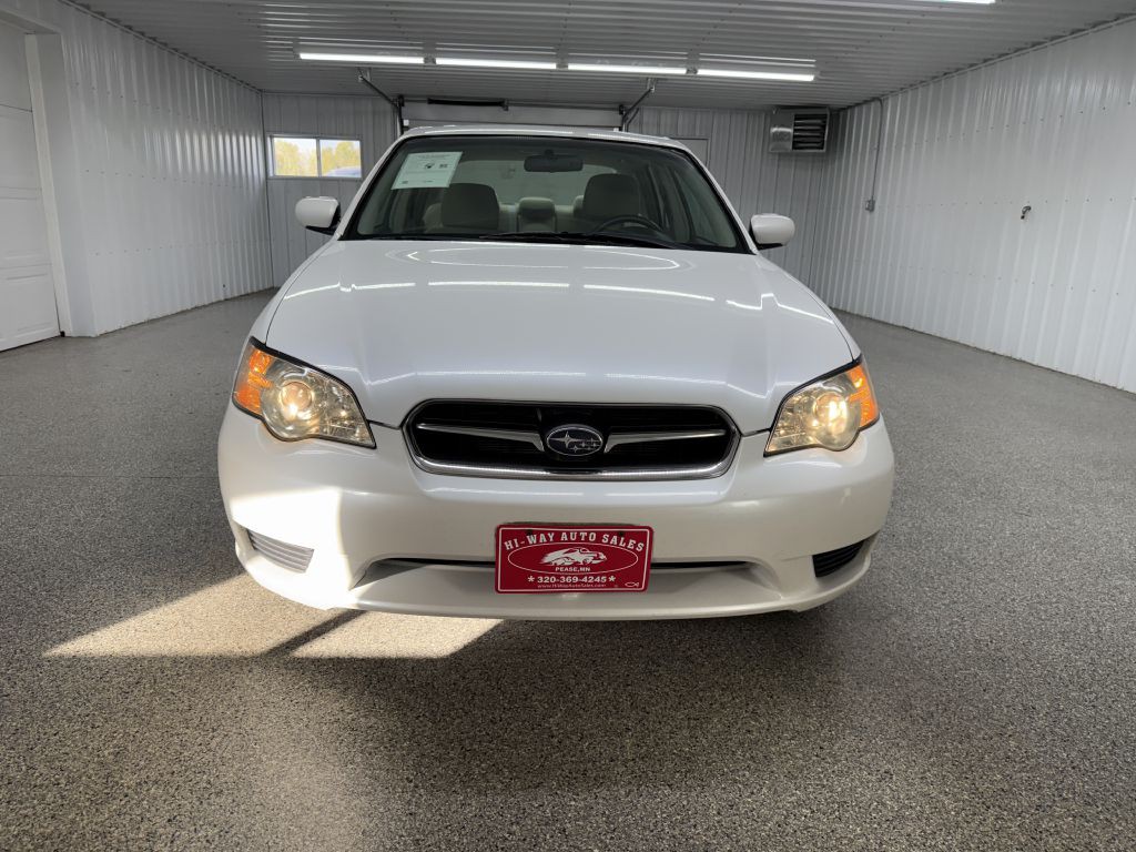 2007 Subaru Legacy Image 2