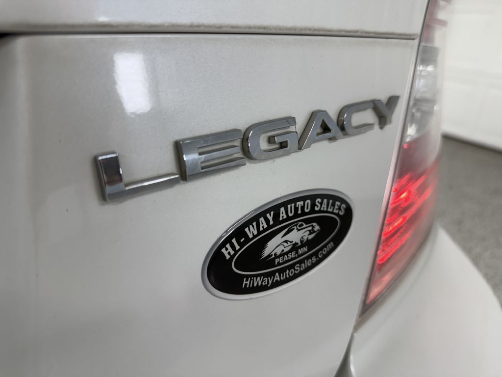 2007 Subaru Legacy Image 7