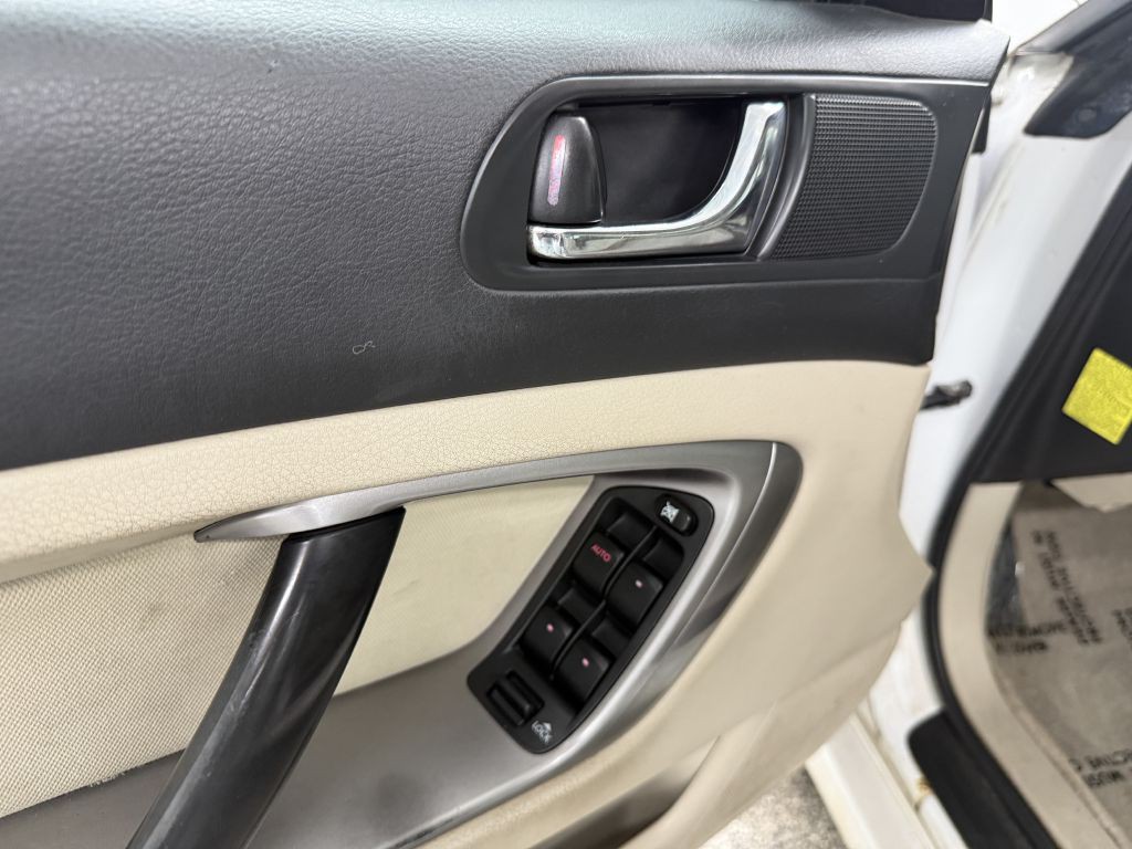 2007 Subaru Legacy Image 18