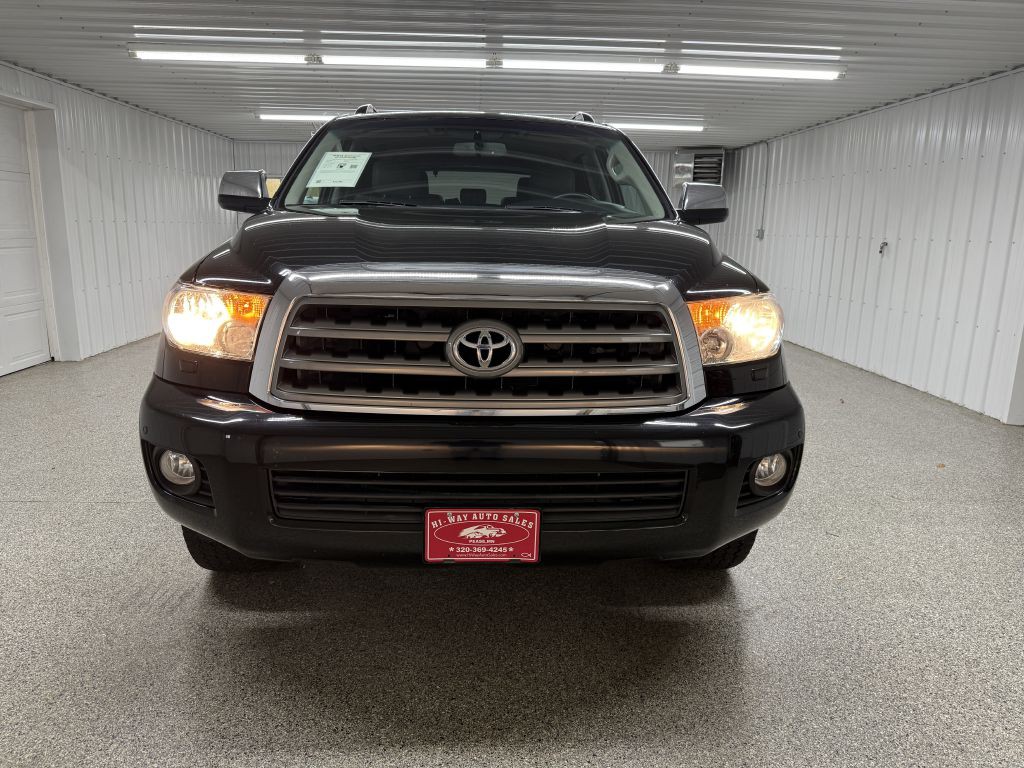 2014 Toyota Sequoia Image 2