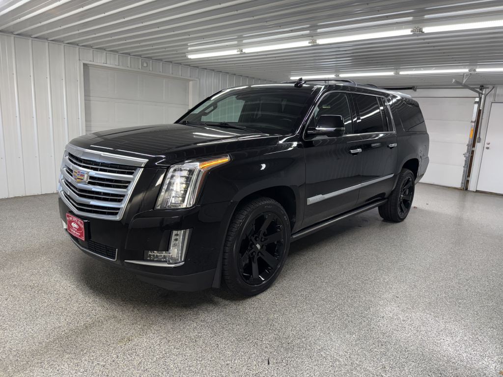 2019 Cadillac Escalade Image 3