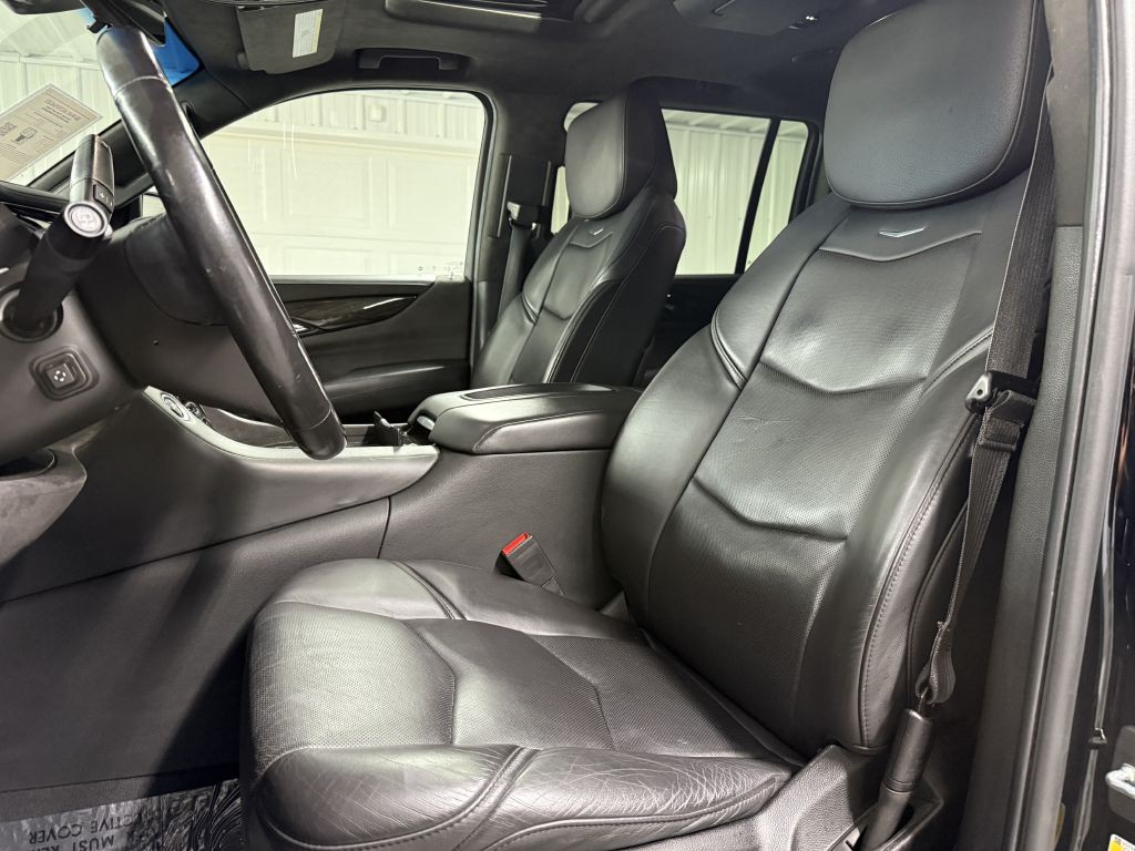 2019 Cadillac Escalade Image 10