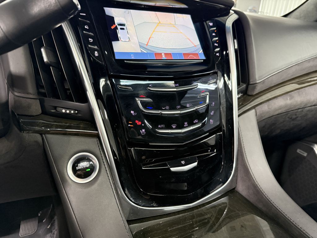 2019 Cadillac Escalade Image 22