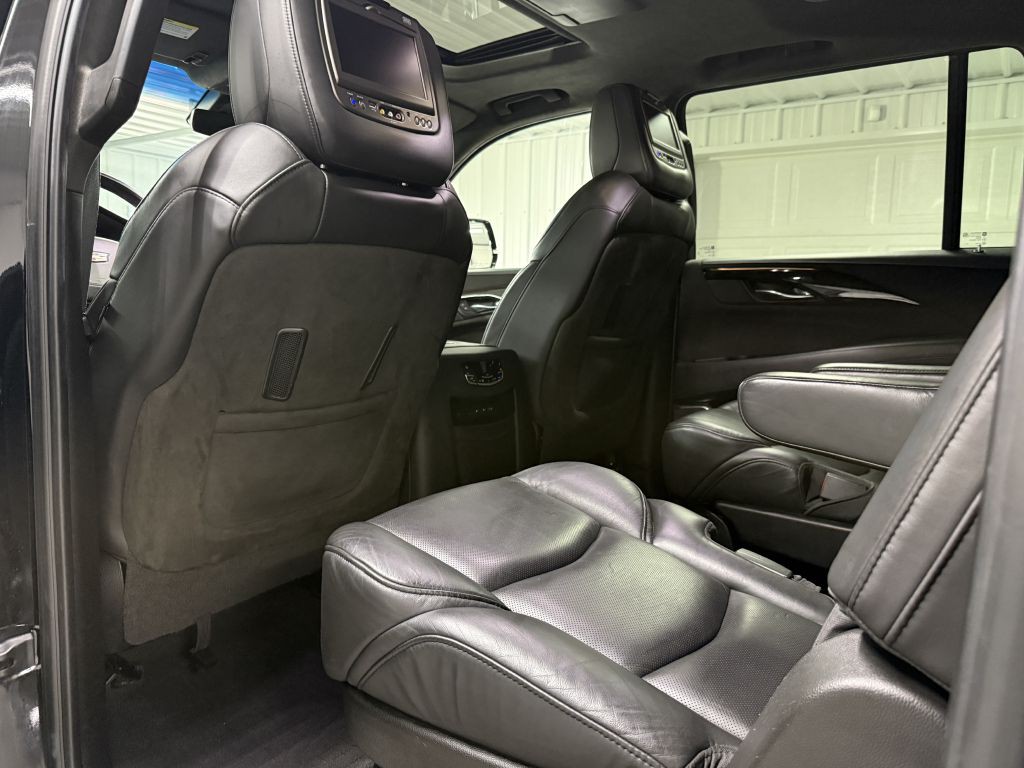 2019 Cadillac Escalade Image 30