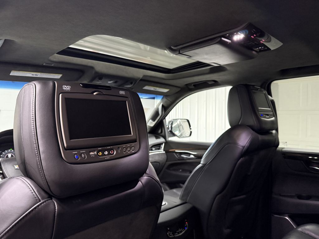 2019 Cadillac Escalade Image 32