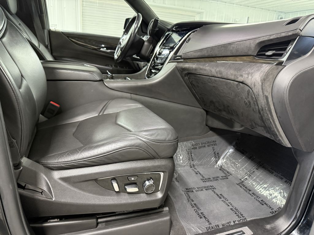 2019 Cadillac Escalade Image 41