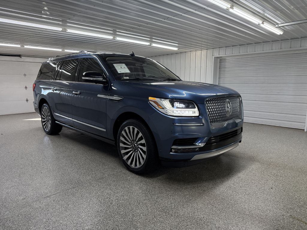 2018 Lincoln Navigator Image 1