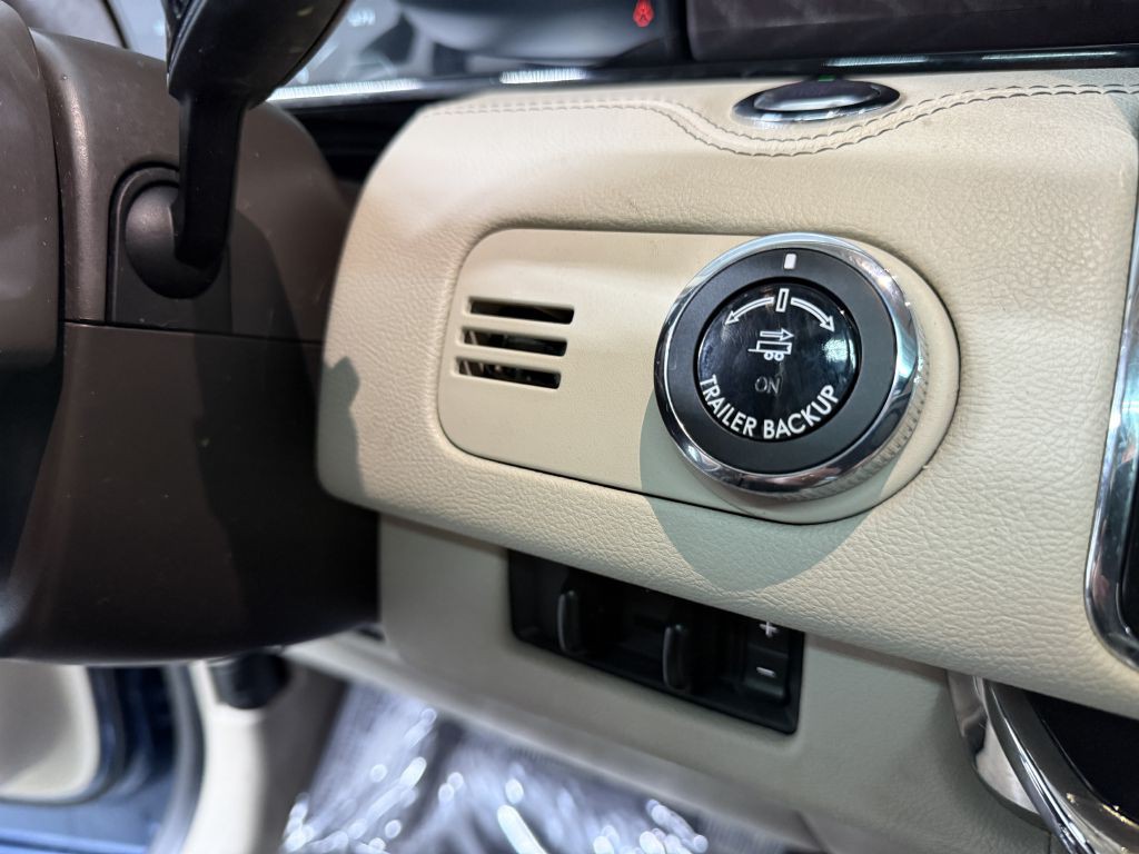 2018 Lincoln Navigator Image 19