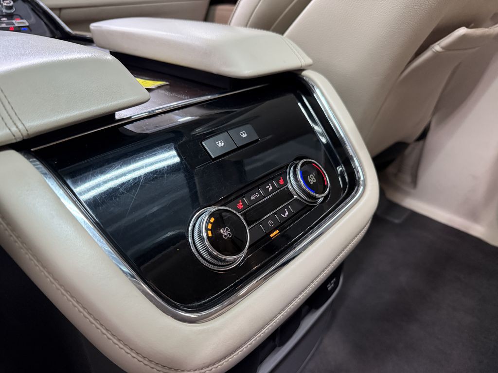 2018 Lincoln Navigator Image 28