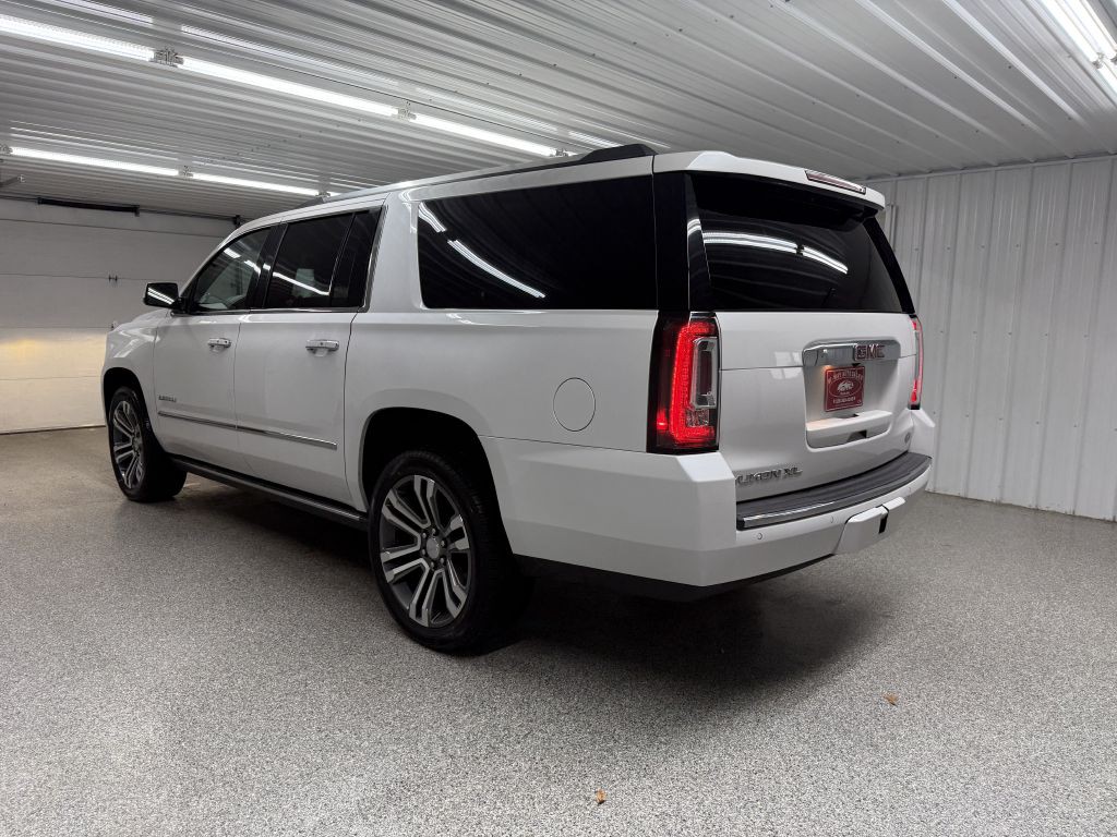 2017 GMC Yukon Image 4