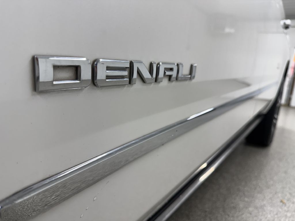 2017 GMC Yukon Image 8