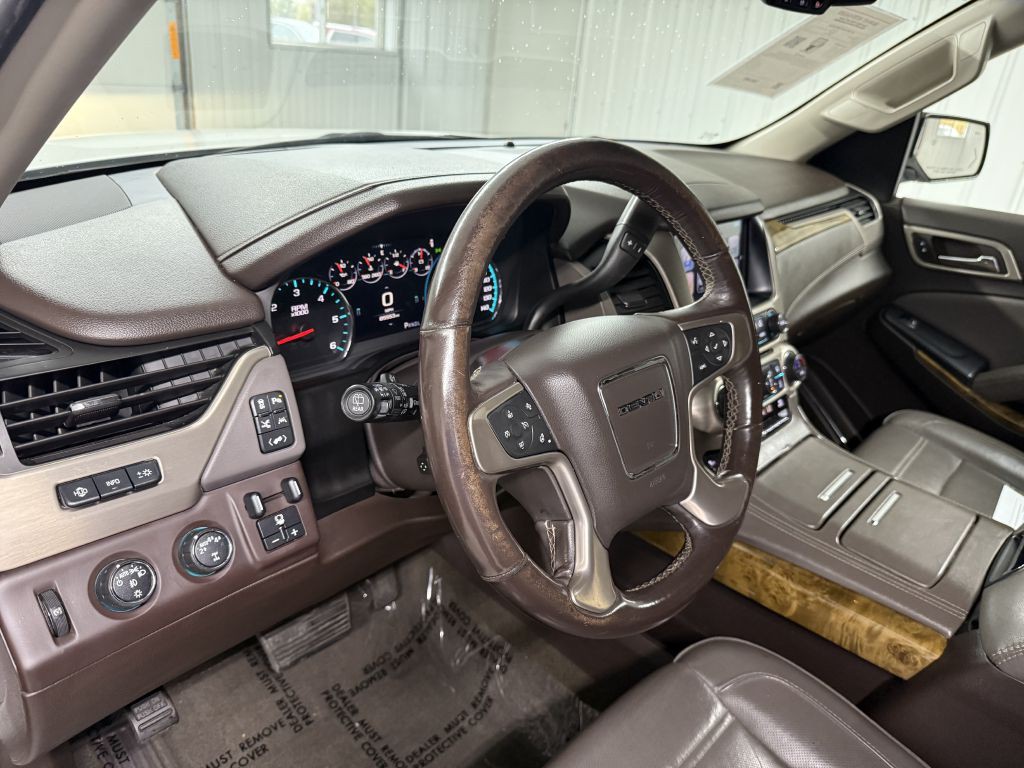 2017 GMC Yukon Image 12