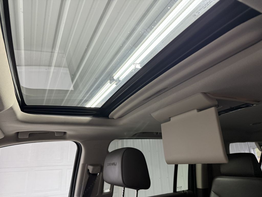 2017 GMC Yukon Image 23