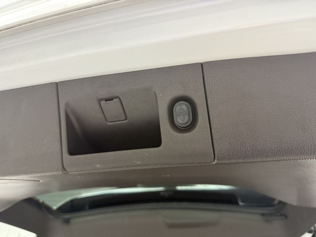 2017 GMC Yukon Image 33