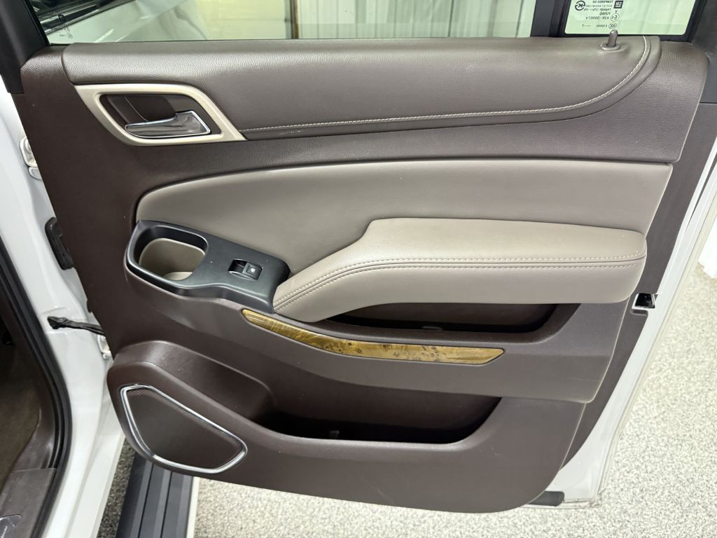 2017 GMC Yukon Image 35