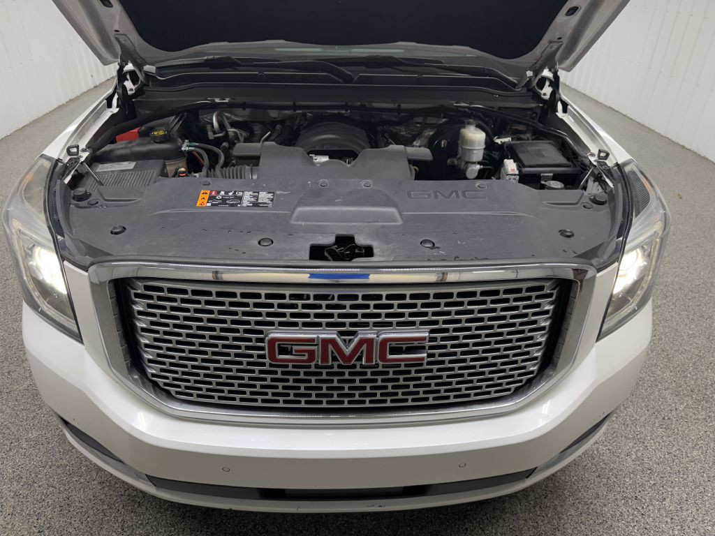 2017 GMC Yukon Image 40