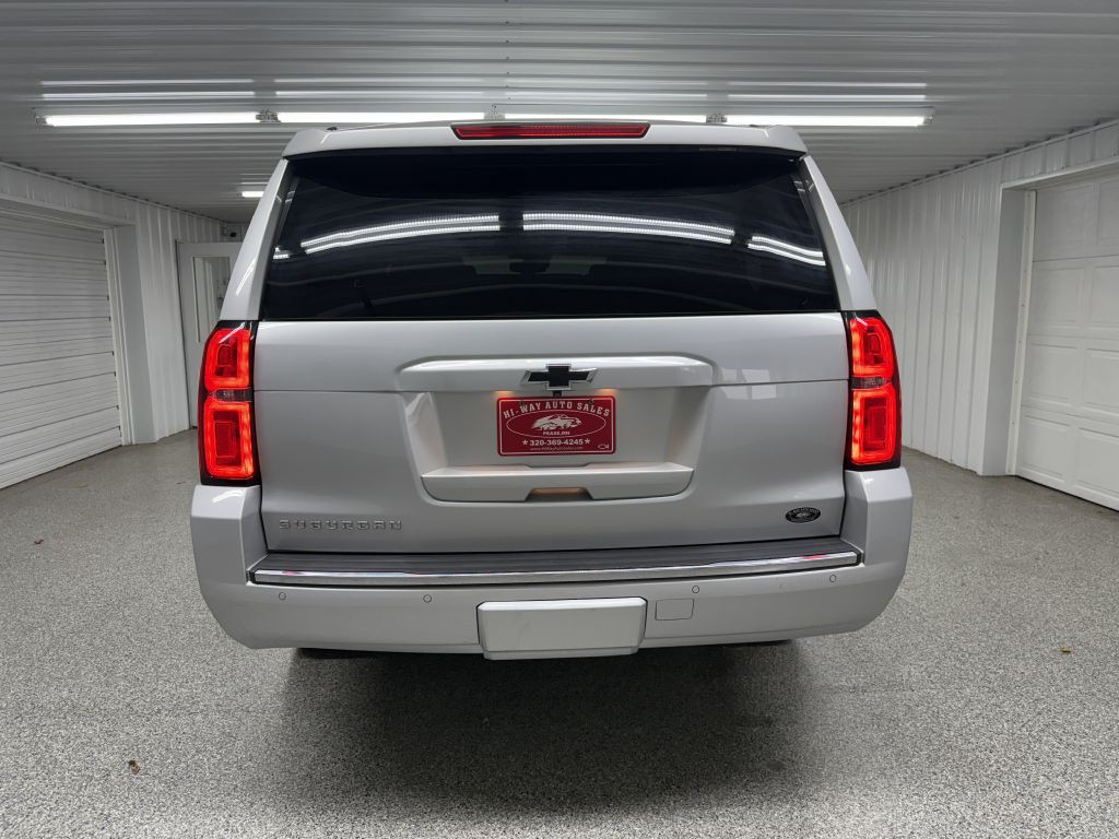 2016 Chevrolet Suburban Image 5