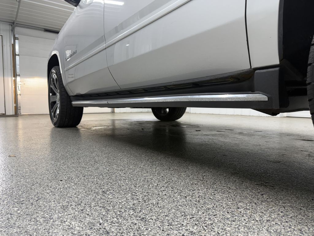 2016 Chevrolet Suburban Image 7