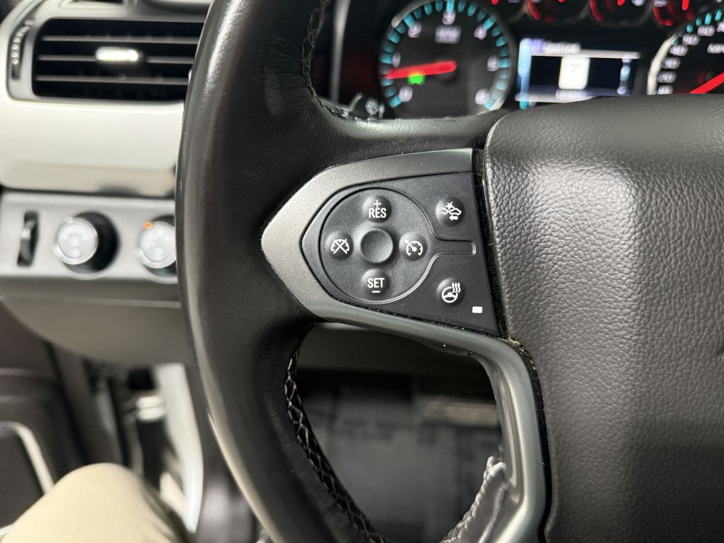 2016 Chevrolet Suburban Image 17