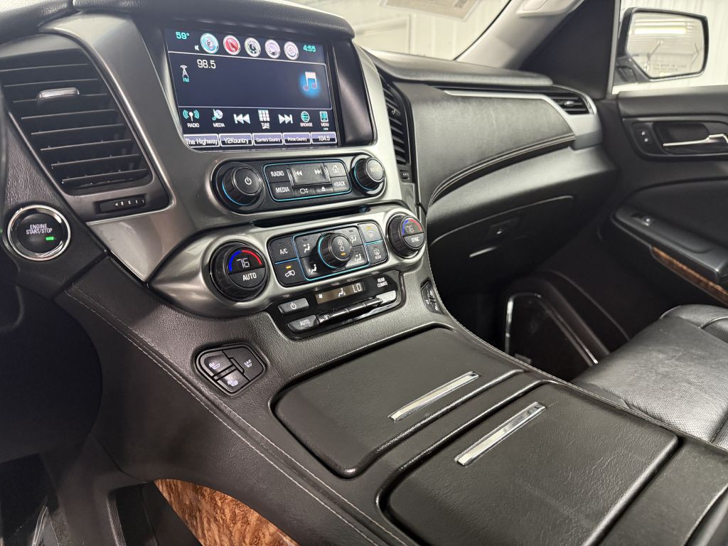 2016 Chevrolet Suburban Image 19
