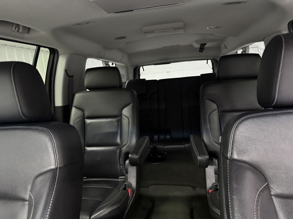 2016 Chevrolet Suburban Image 24