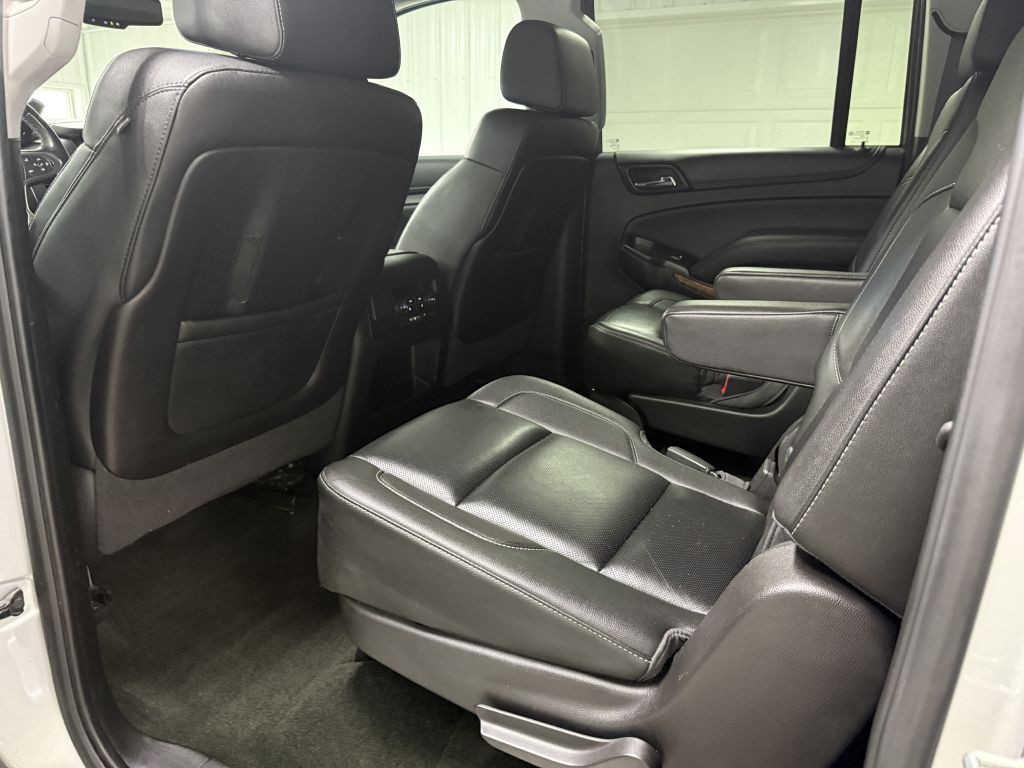 2016 Chevrolet Suburban Image 27