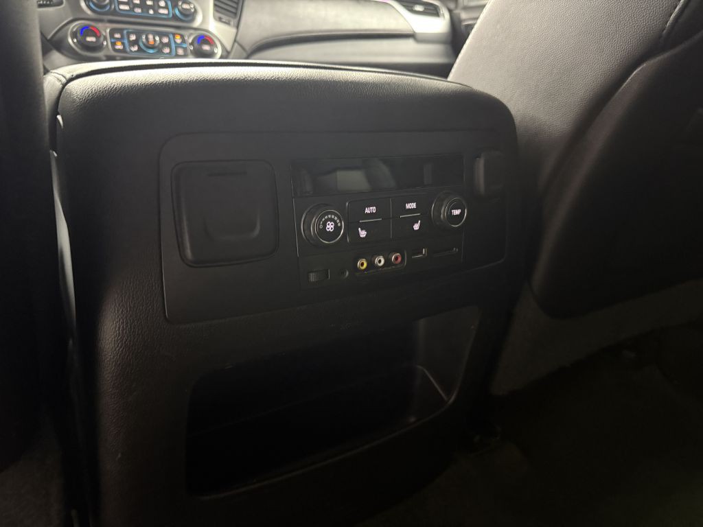 2016 Chevrolet Suburban Image 29
