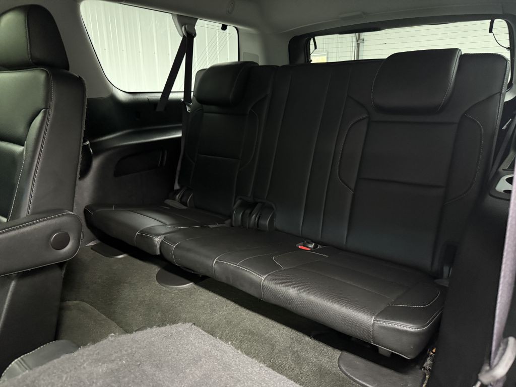 2016 Chevrolet Suburban Image 30