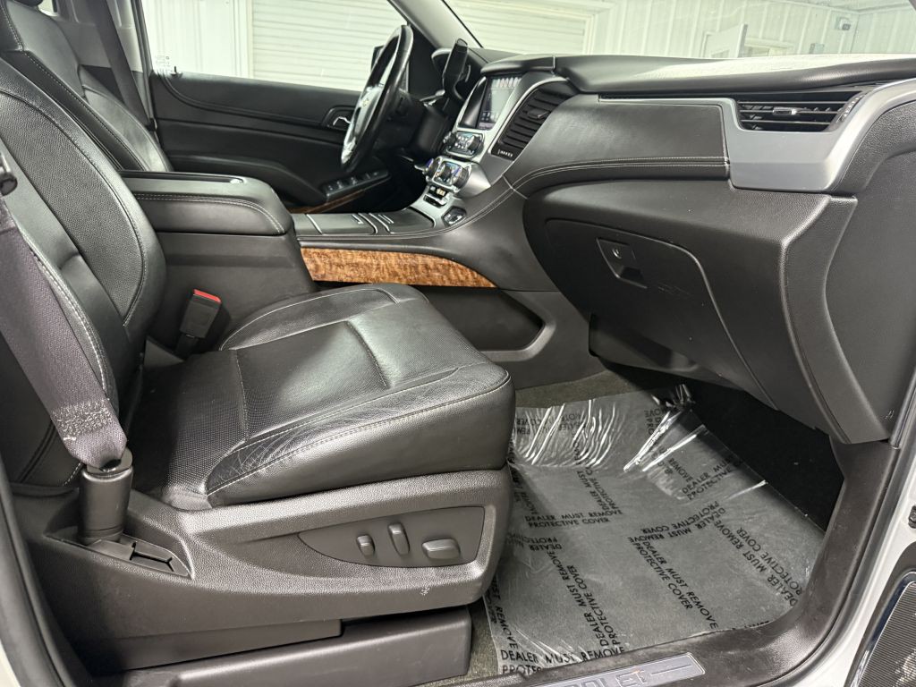 2016 Chevrolet Suburban Image 37