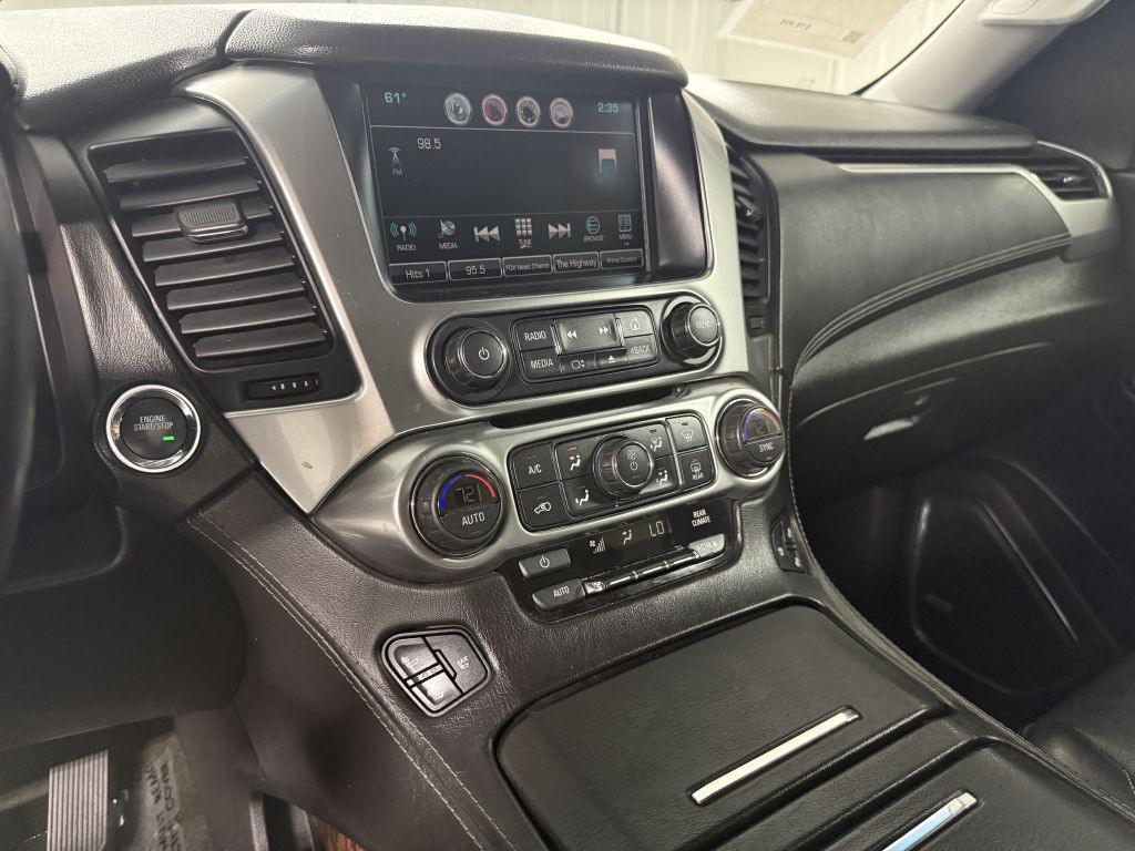 2016 Chevrolet Suburban Image 16