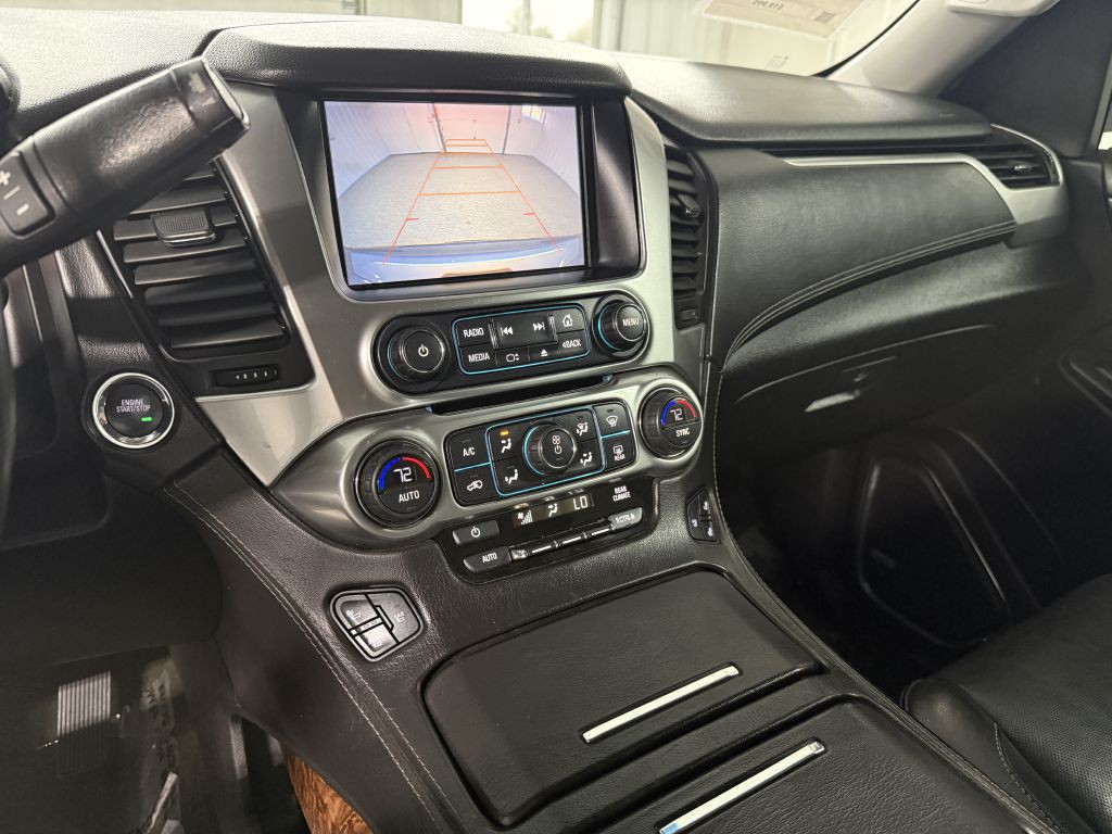 2016 Chevrolet Suburban Image 17