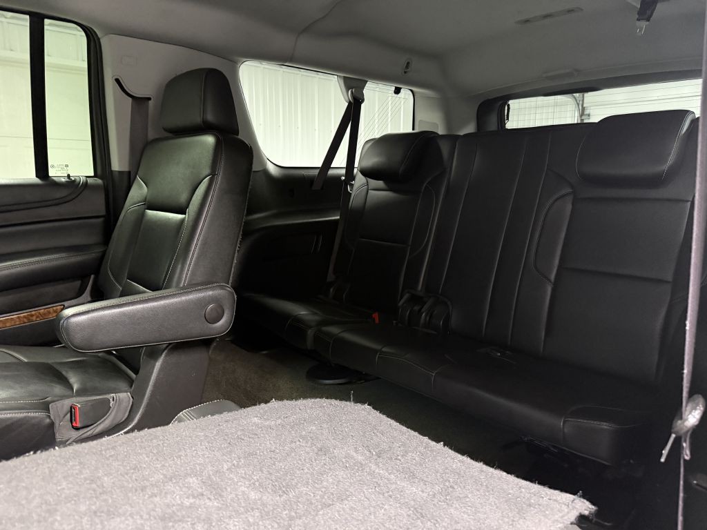 2016 Chevrolet Suburban Image 28