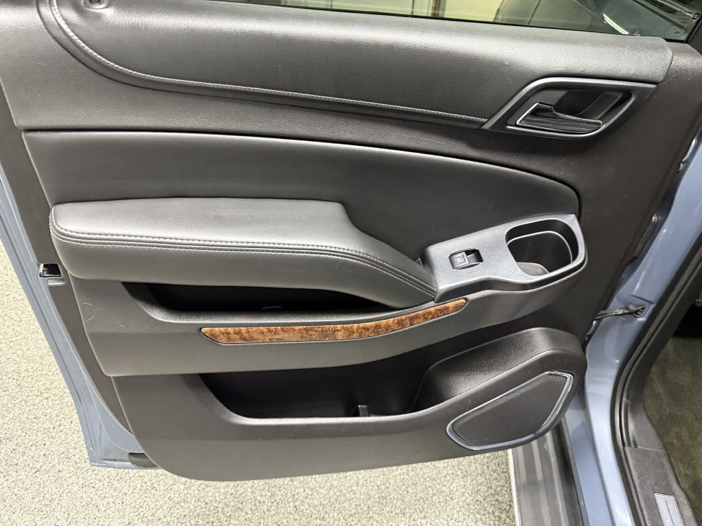 2016 Chevrolet Suburban Image 29