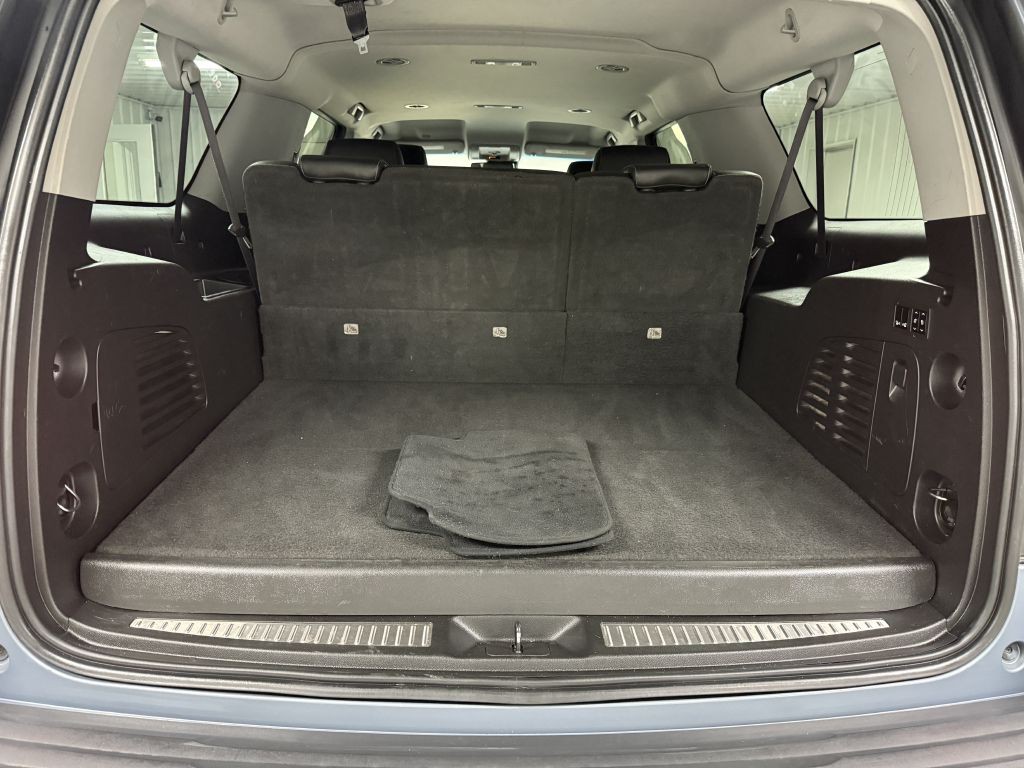 2016 Chevrolet Suburban Image 30