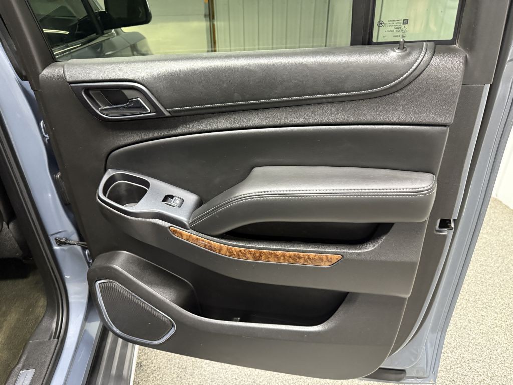 2016 Chevrolet Suburban Image 34