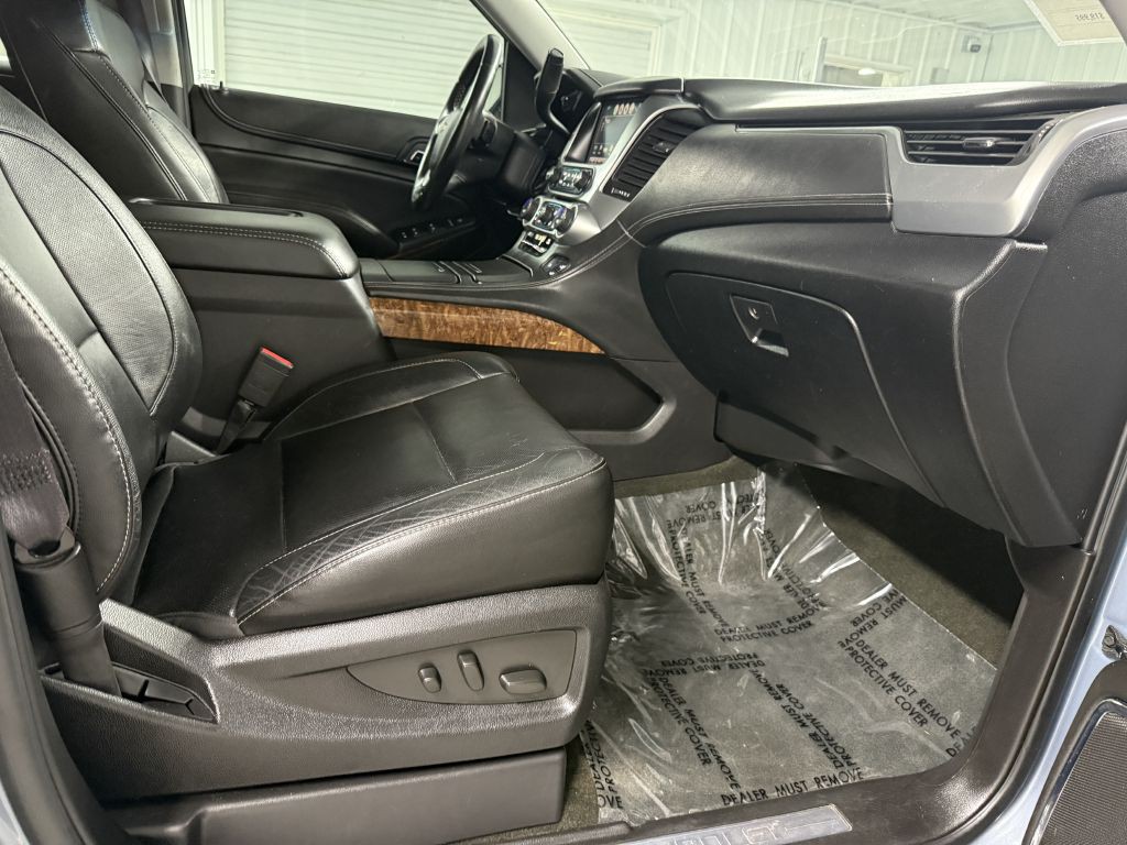 2016 Chevrolet Suburban Image 35