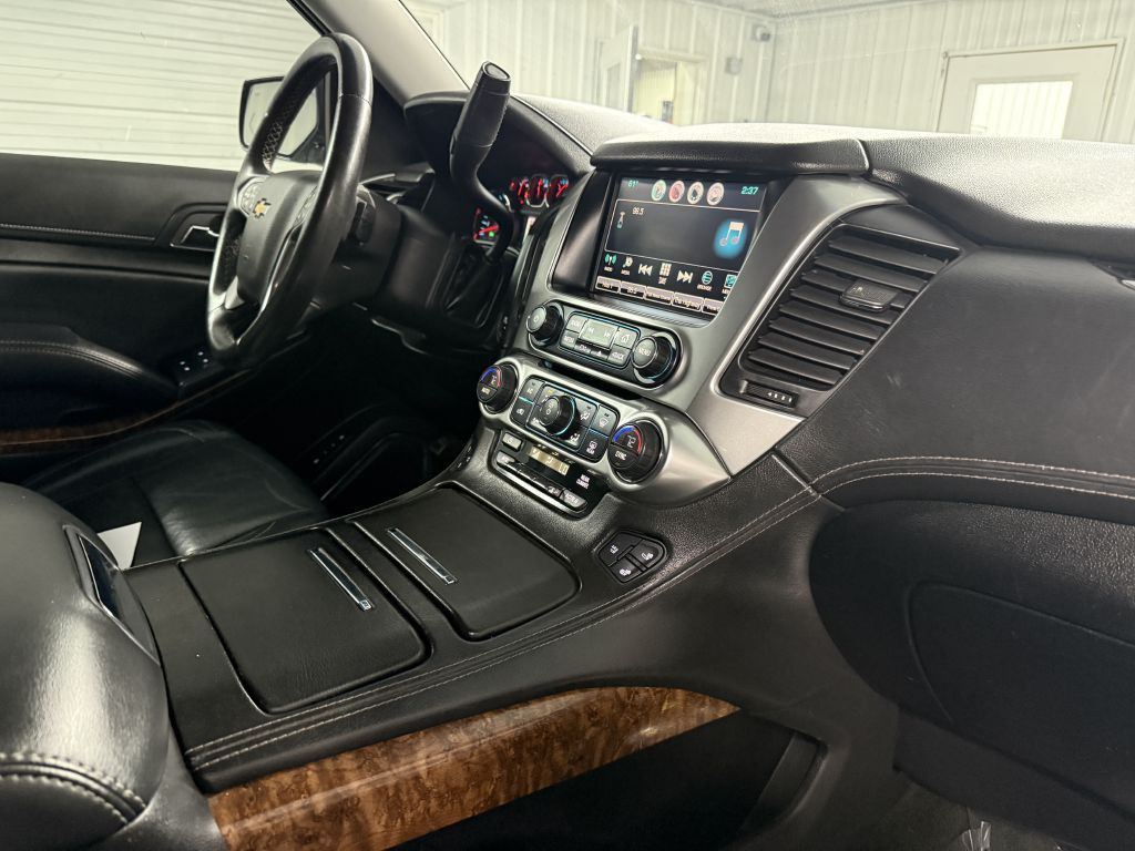 2016 Chevrolet Suburban Image 36