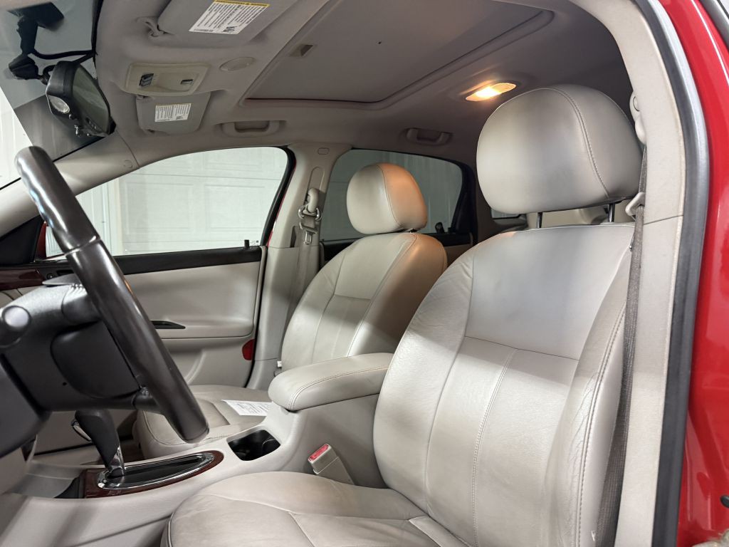 2010 Chevrolet Impala Image 12