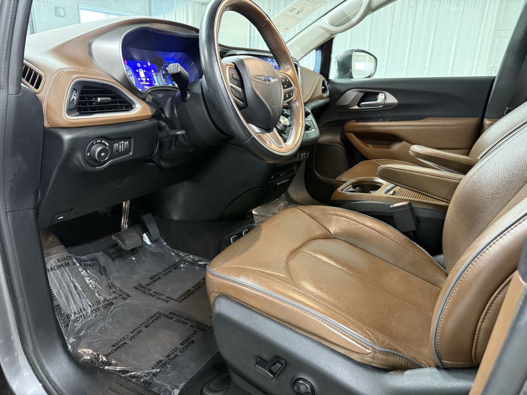 2018 Chrysler Pacifica Image 9