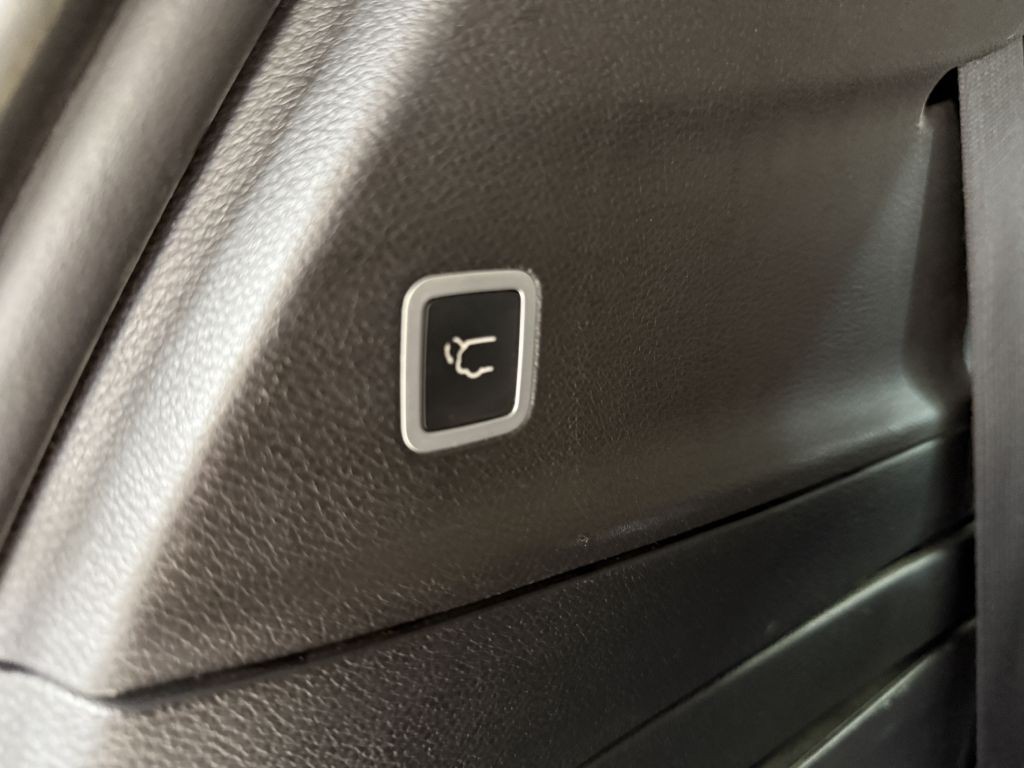 2018 Chrysler Pacifica Image 34