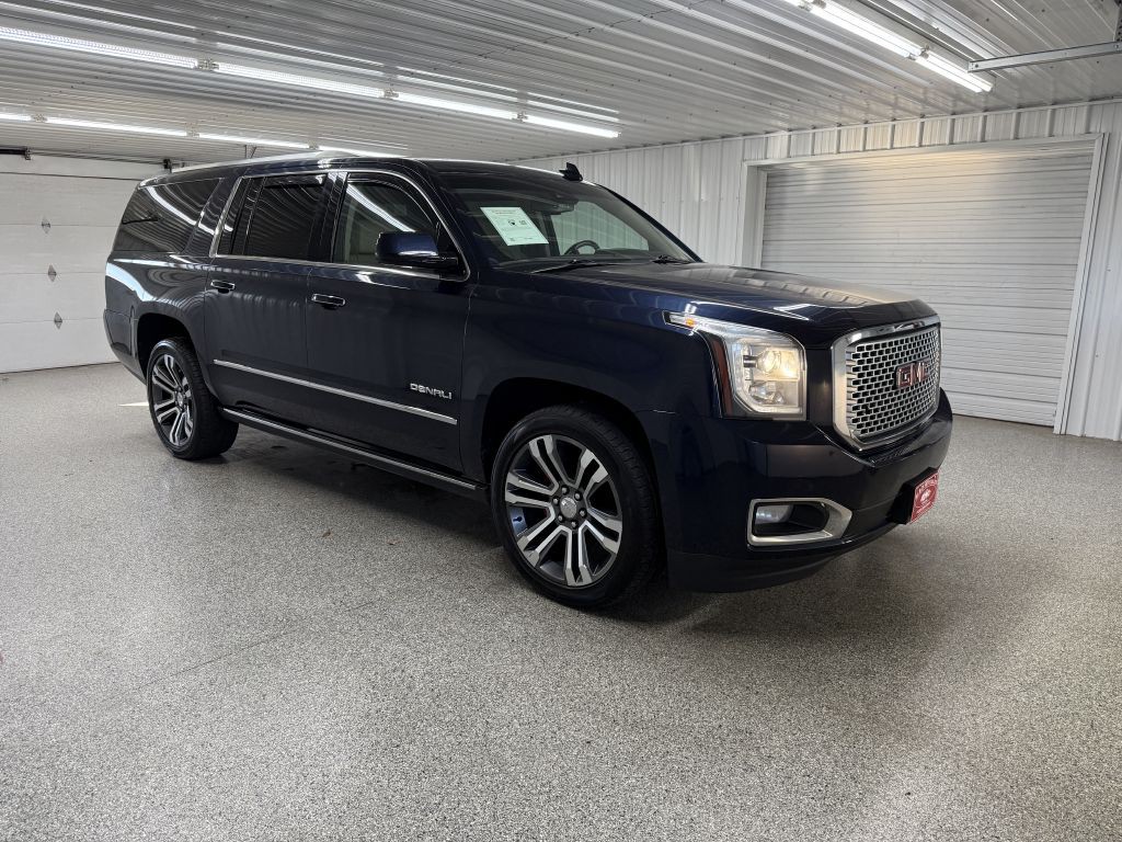 2017 GMC Yukon Image 1