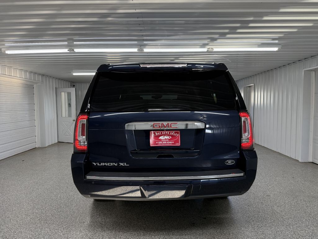 2017 GMC Yukon Image 5