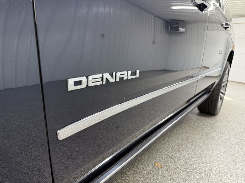 2017 GMC Yukon Image 8