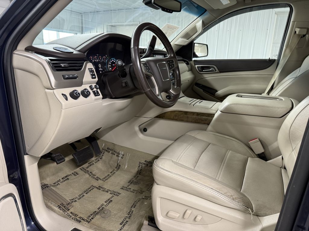 2017 GMC Yukon Image 10